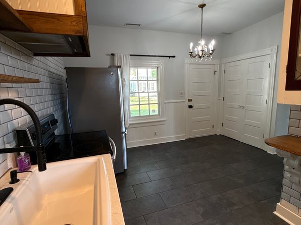 17112 Mountain Rd, Montpelier, VA 23192