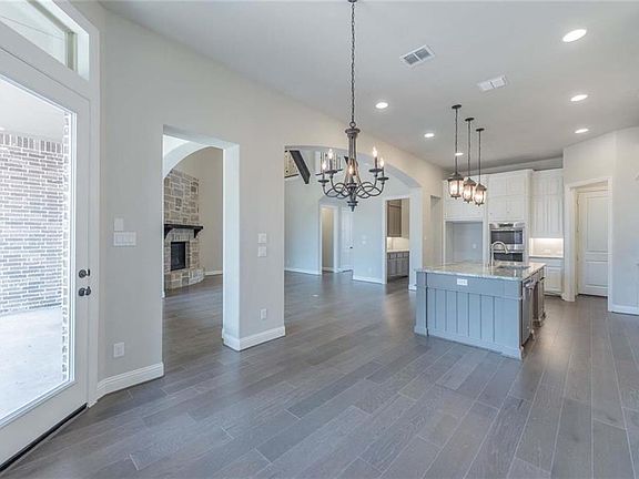 5th image of 1124 Ellicott Dr