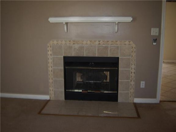 5th image of 3438 Laurelwood Trl