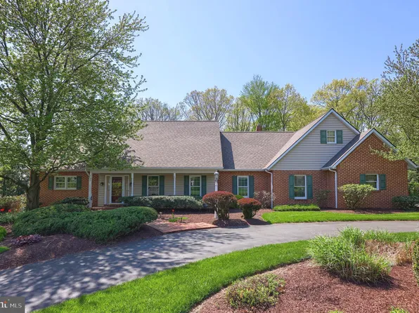 792 Scott Ln, Lititz, PA 17543