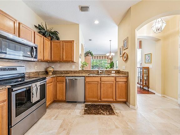 5th image of 11268 Windsor Place Cir