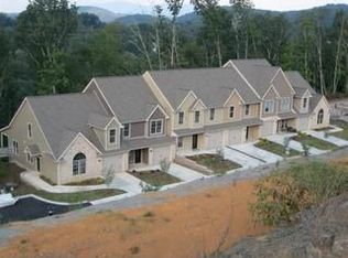 341 N Coldwater Dr, Johnson City, TN 37601