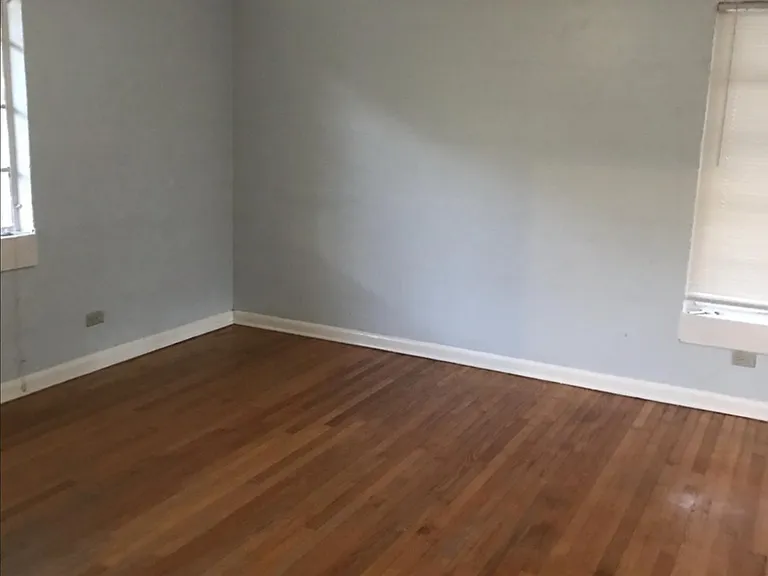 118 E Elmview Pl — Photo 3
