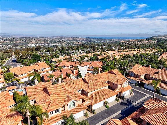 4th image of 29466 Christiana Way