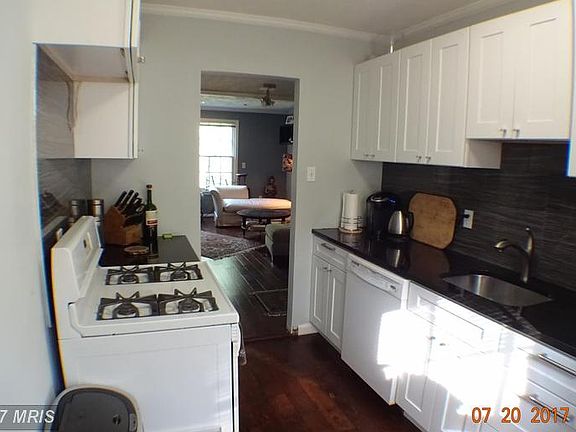5th image of 623 Azalea Dr APT 3