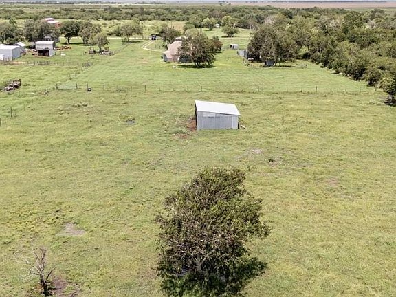 4th image of 503 Rabbit Run Rd