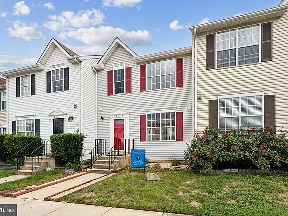 3rd image of 2105 Fort Donelson Ct
