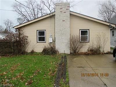 2nd image of 257 Woodside Ave
