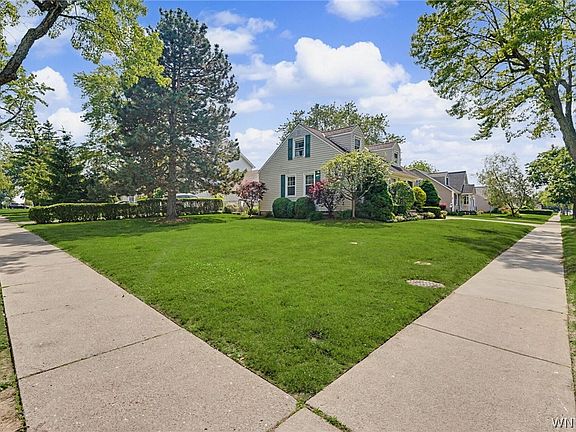 3rd image of 240 Blackstone Blvd