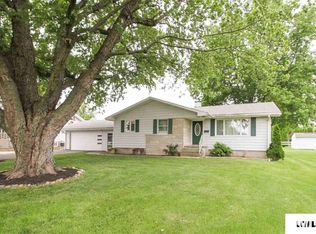 113 E McCormick St, Emden, IL 62635