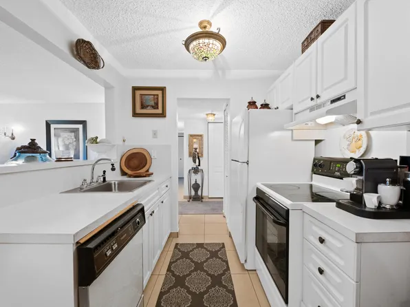 5180 E Sabal Palm Boulevard #338, Tamarac, FL 33319