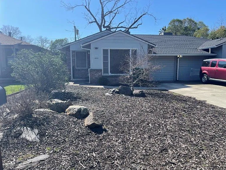 3922 Arden Way — Photo 1