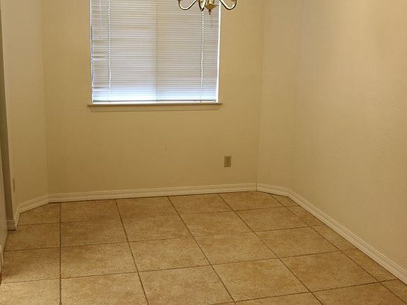 5th image of 452 N Sunnyside Ave