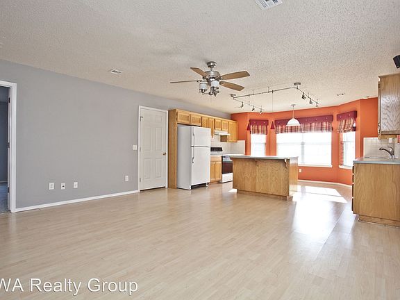 4th image of 25 Jordan Ln