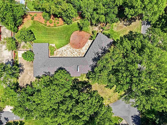 3rd image of 31 Longmeadow