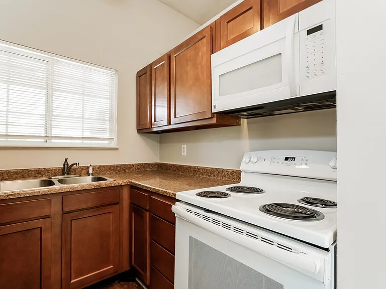 11045 Amburg Ct — Photo 7