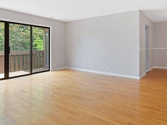 3rd image of 2610 Northampton Dr APT A2