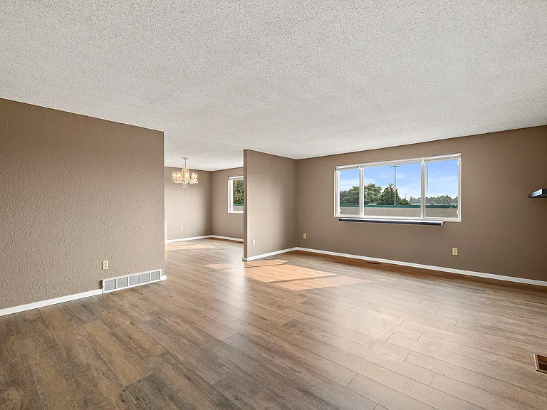 2516 Rockefeller Ave #1 — Photo 19