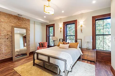 Sold by Nest Seekers International