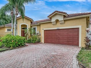 16204 Opal Creek Dr, Weston, FL 33331