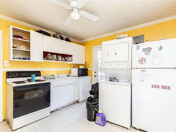 4th image of 4451 Stanley Dr