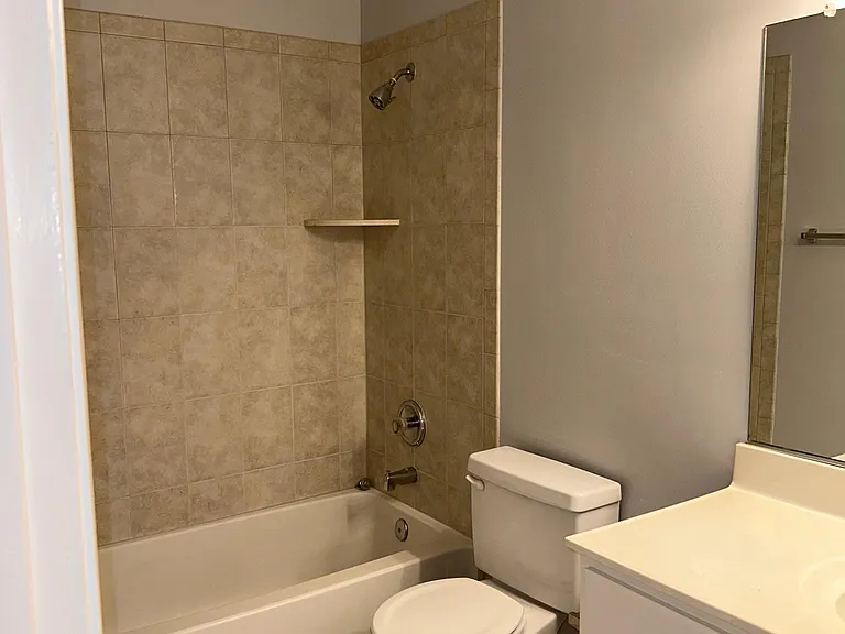 122 Westwick Ct #8 — Photo 25