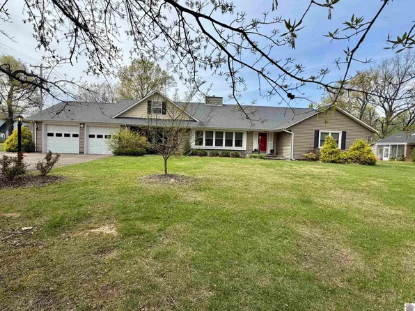 711 Pryor St, Mayfield, KY 42066