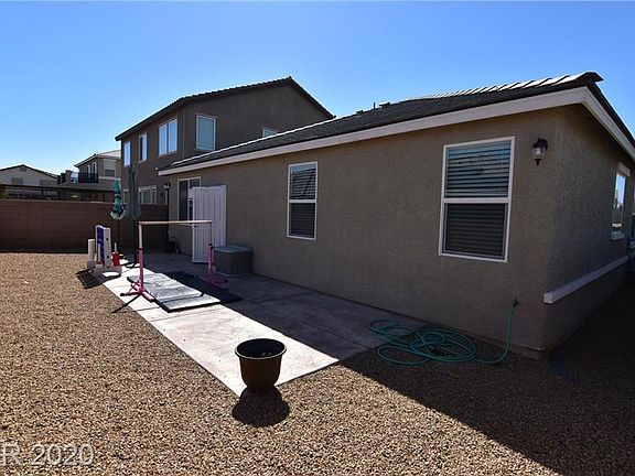 5th image of 180 Cow Cove Ave