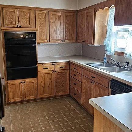 5th image of 22106 W Valleywood Ave