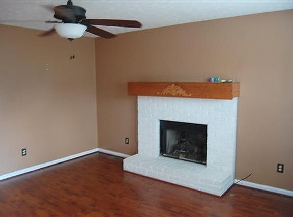 2nd image of 214 Strawberry Ct