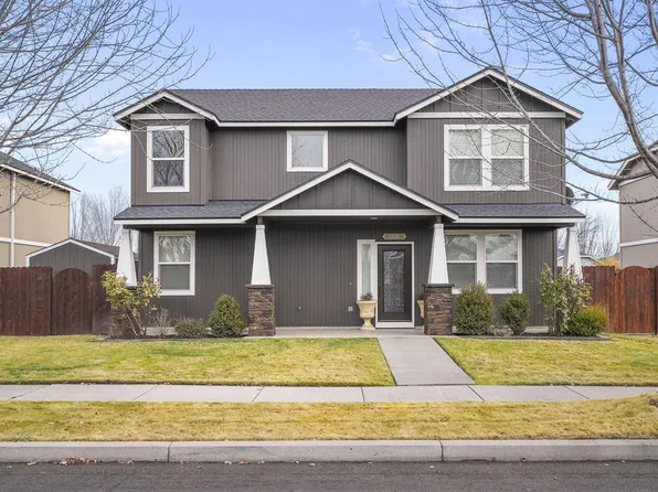 1320 NE 3rd St, Redmond, OR 97756
