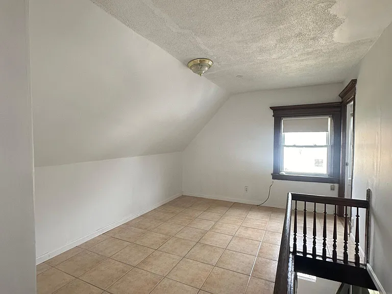 62 Livingston Ave #2 — Photo 9