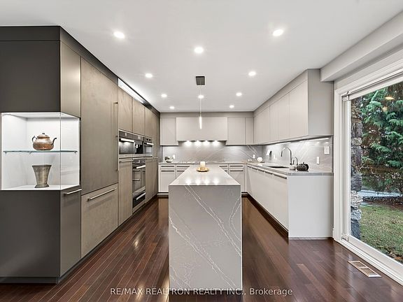5th image of 14038 Bayview Ave