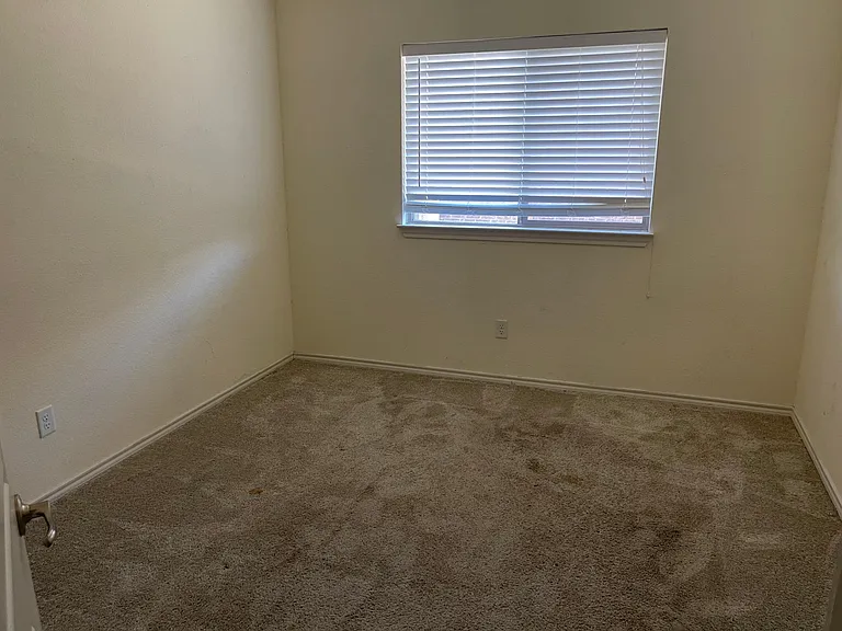 412 Windridge Dr — Photo 10