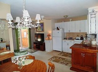 171 Coggeshall Ave #1, Newport, RI 02840