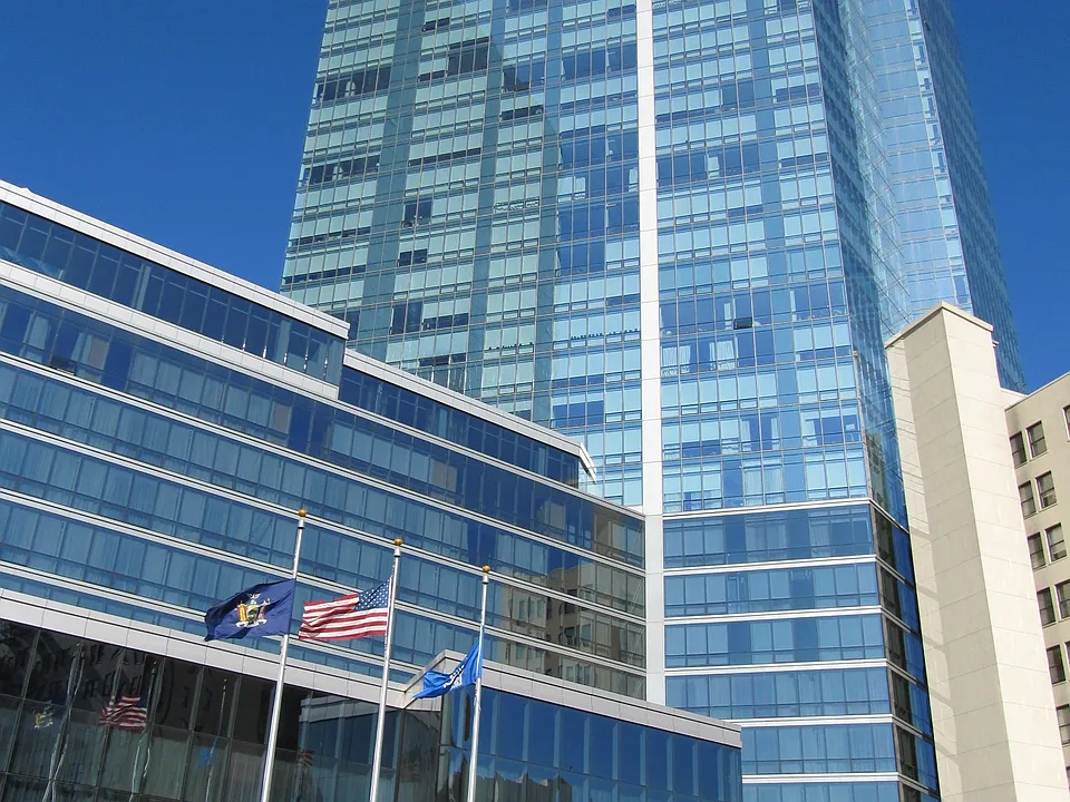 1 Renaissance Sq #15D