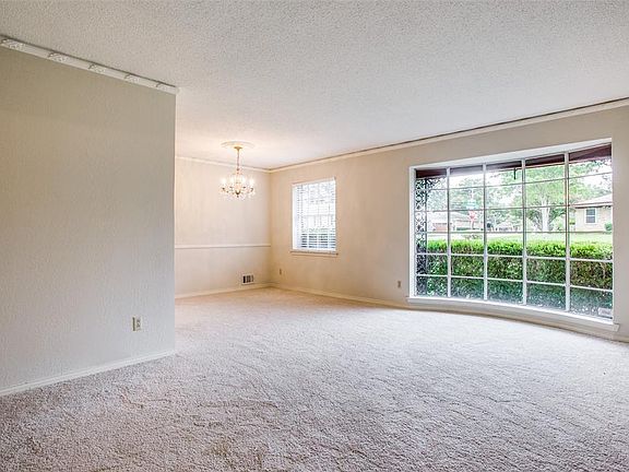 3rd image of 4737 Chilton Dr