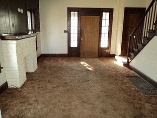 4th image of 318-320 Third At