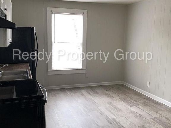 5th image of 819 Green Ave