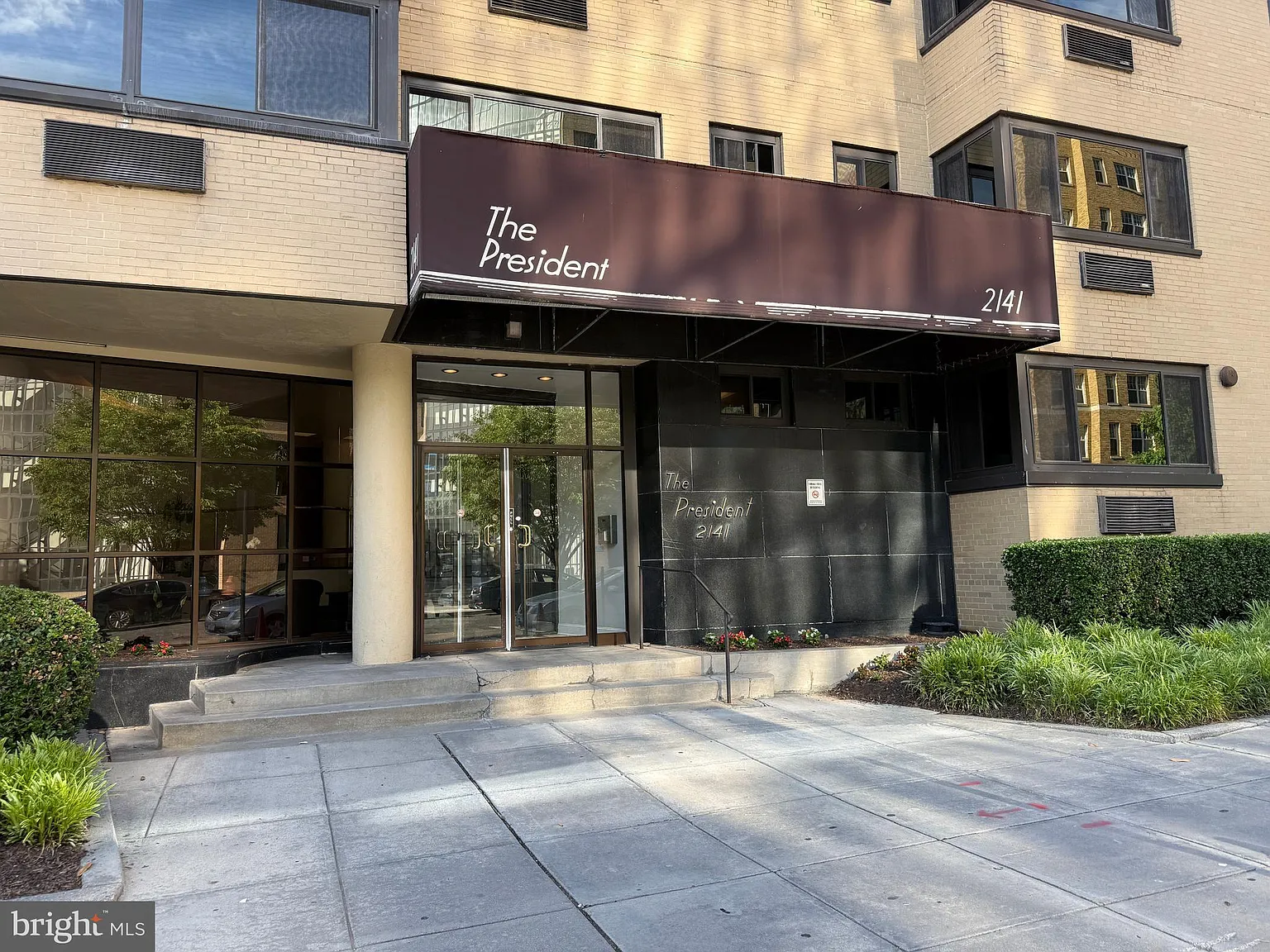 Foggy Bottom — Photo 1