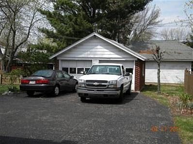 4th image of 50 E Church St