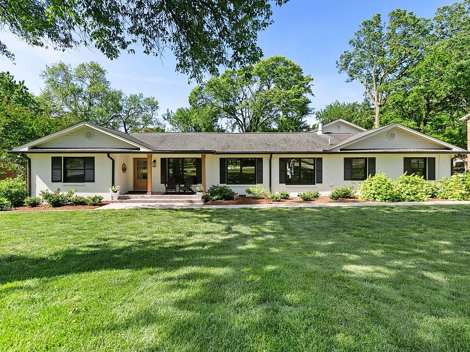1st image of 647 Oakley Dr