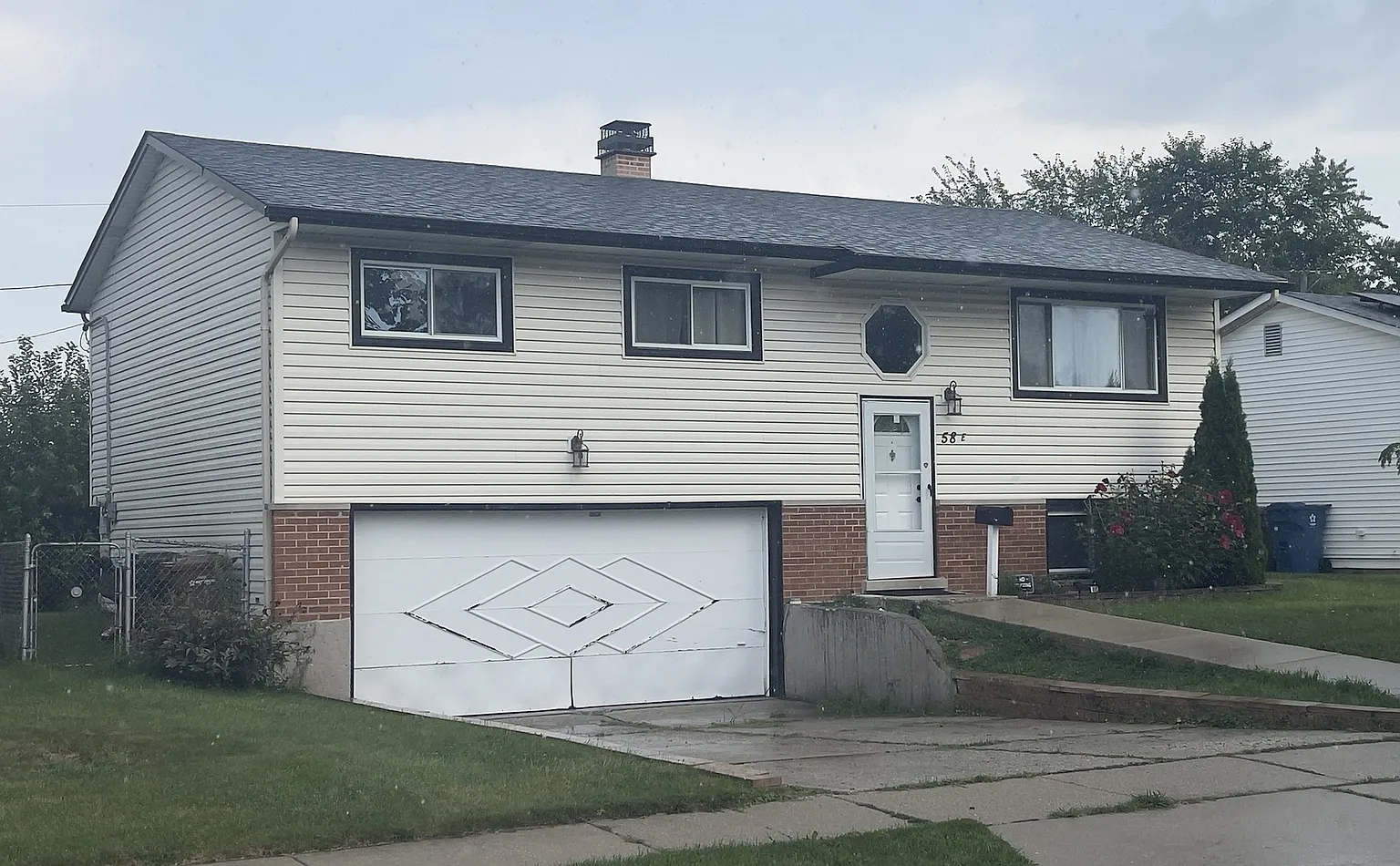 58 E Schubert Ave photo 1