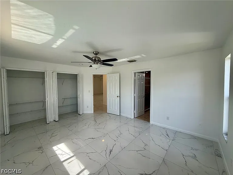 2209 NE 9th Ave — Photo 25
