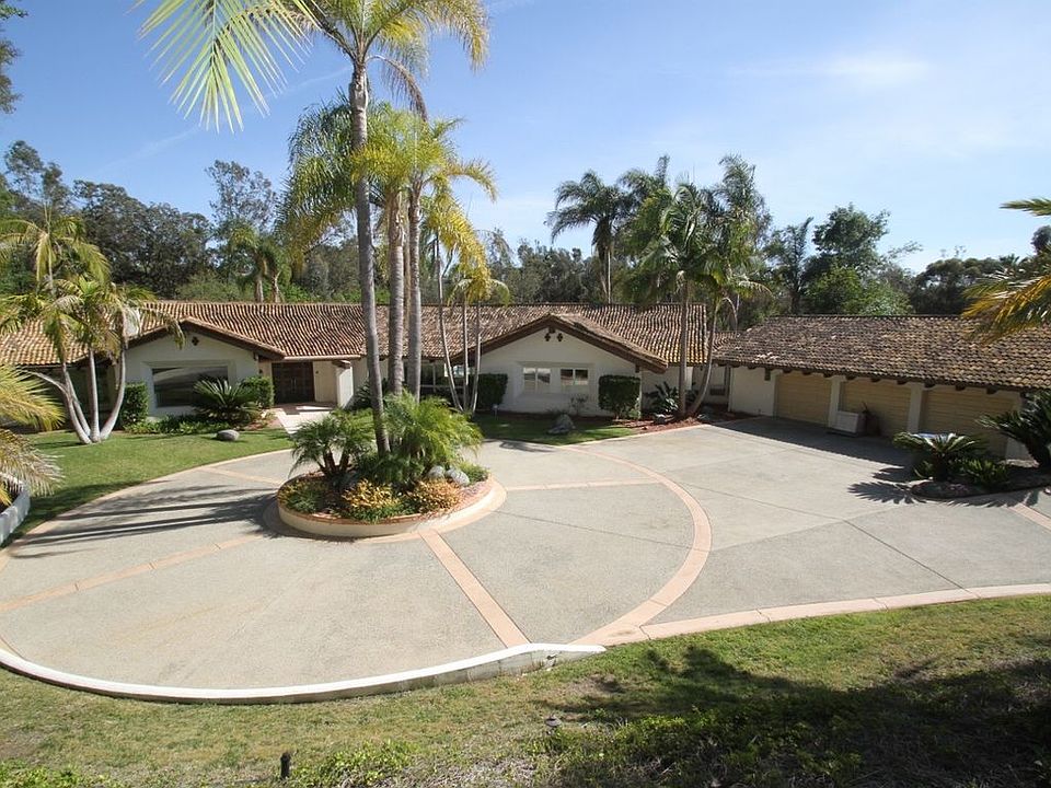 1st image of 16779 Avenida Arroyo Pasajero