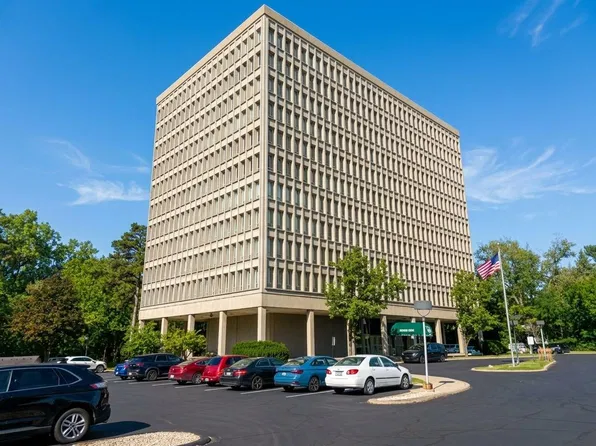 22700 Garrison St APT 304, Dearborn, MI 48124