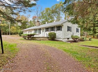 6469 Laurel Rd, Pocono Summit, PA 18346