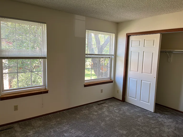 Upstairs bedroom 2
