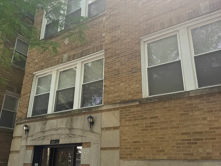 3851 W Ainslie St #1 — Photo 11