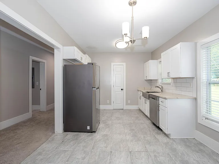 519 Nebo Rd — Photo 4